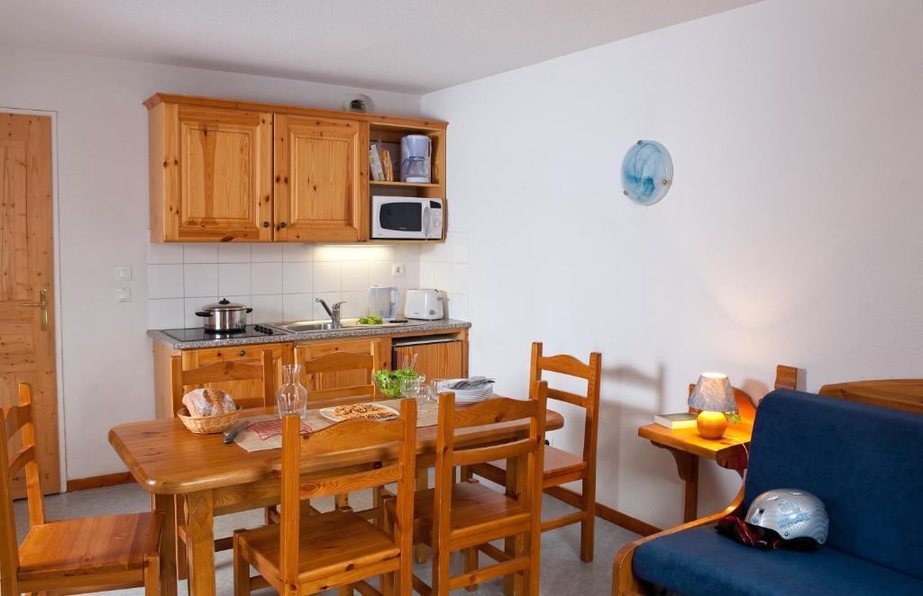 Madame Vacances Appartements Et Chalets La Fontaine Du Roi La Chal Стая снимка